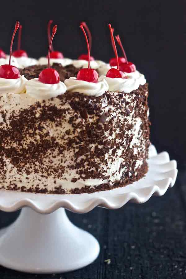 Chocolate Round 2-Tier Designer Black Forest Cake, for Anniversaries