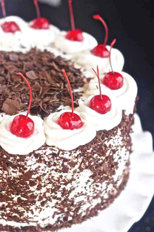 Monginis BrownHouse Cake Studio - Bhuj - Black Forest Cake | Facebook