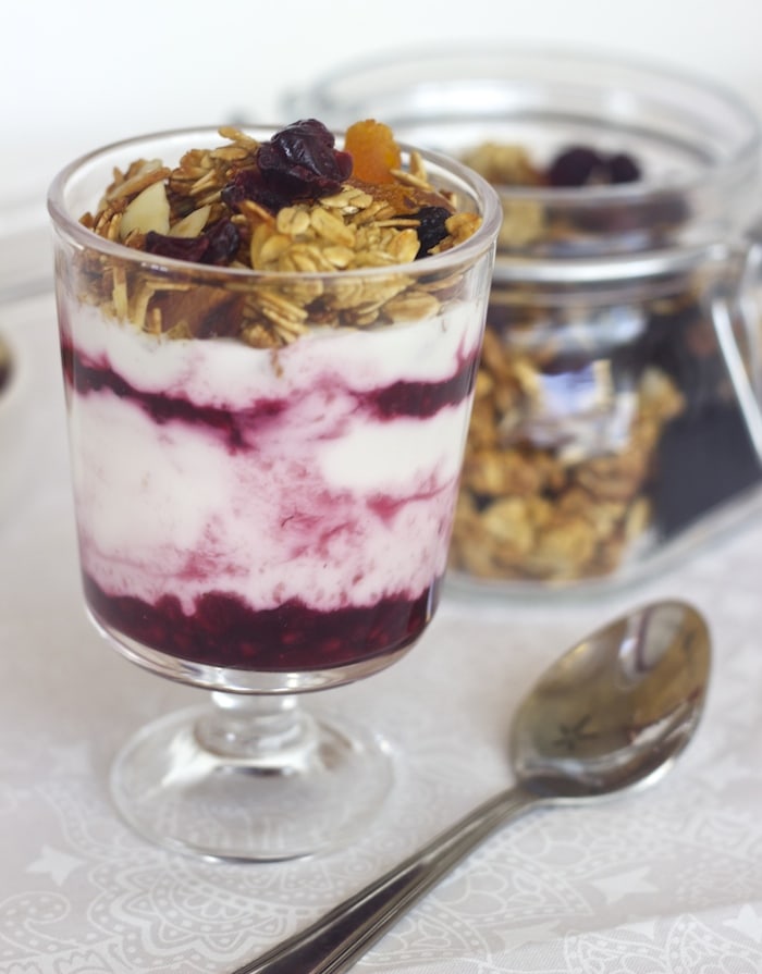 clustered granola, crunchy granola, granola with egg whites, granola with maple syrup, 