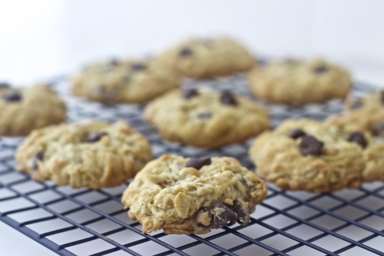 chewy, crisp, oatmeal, cookies, healthy, less butter, less sugar, thick cookies