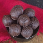 rum truffles, rum balls, cake pops, easy dessert, christmas dessert, special occasion dessert