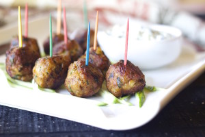 chicken kababs, seekh kabab, indian kabab, pakistani,indian chicken recipes, meatballs, spicy meatballs, flavorful meatballs, koftas, mini appetizers, easy appetizers