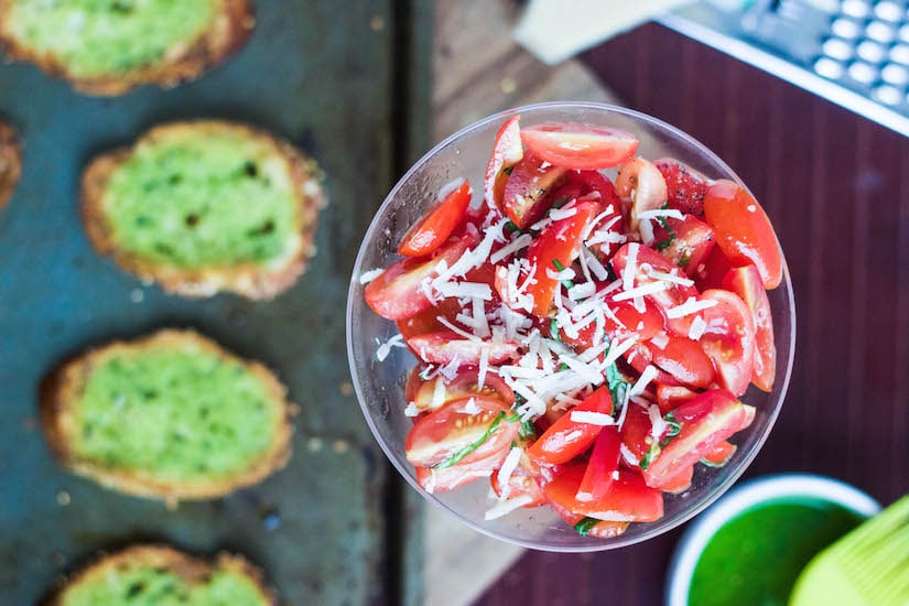 bruschetta with garlic crisp step3