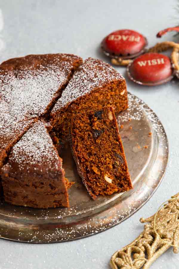 Kerala Carrot and Dates Cake | Chewy and Dark color Cake