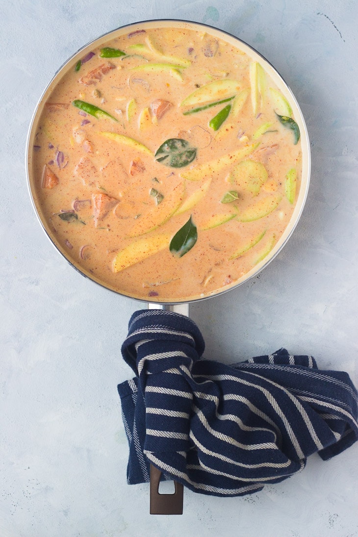 salmon curry with coconut milk step2