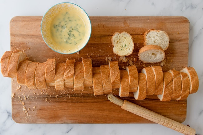 Cheesy Garlic Pull-apart Bread Recipe step3